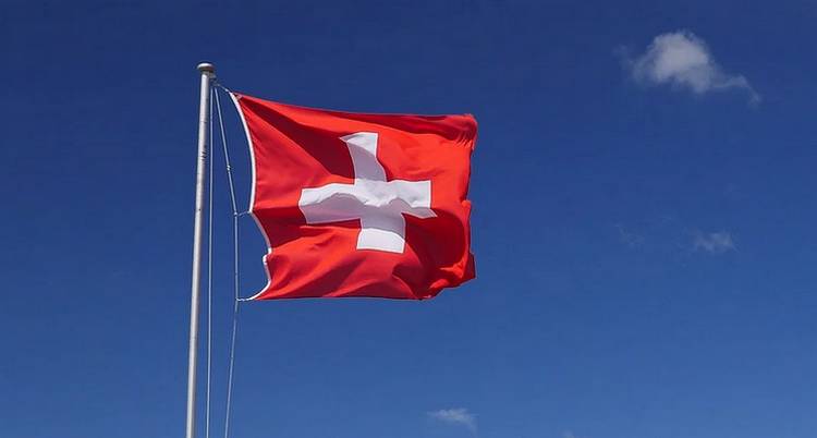 Blockchain et crypto-monnaie exposent la Suisse au risque de blanchiment d’argent