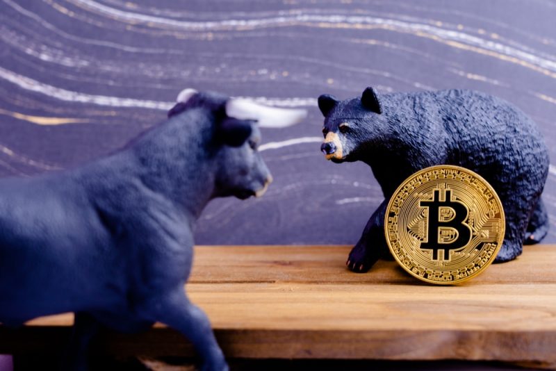 Cours du Bitcoin : La bataille ours/taureau entre 42 000$ et 53 000$