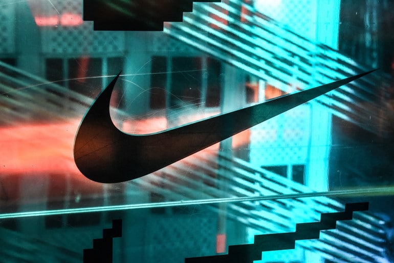 NFT : Le géant Nike attaque StockX
